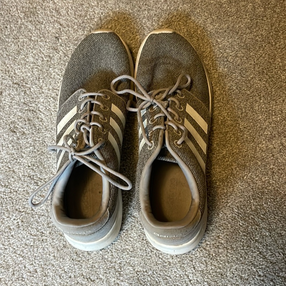 adidas Tennis Shoes size 11